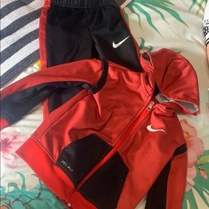 Red and black Nike set
